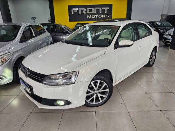 VOLKSWAGEN JETTA 2.0 COMFORTLINE FLEX 4P TIPTRONIC